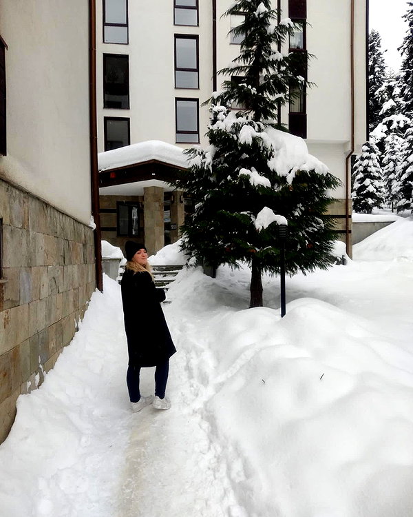 lila.garnik instagram image archive image