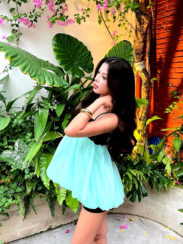 lyhythuedoxinh instagram image archive image