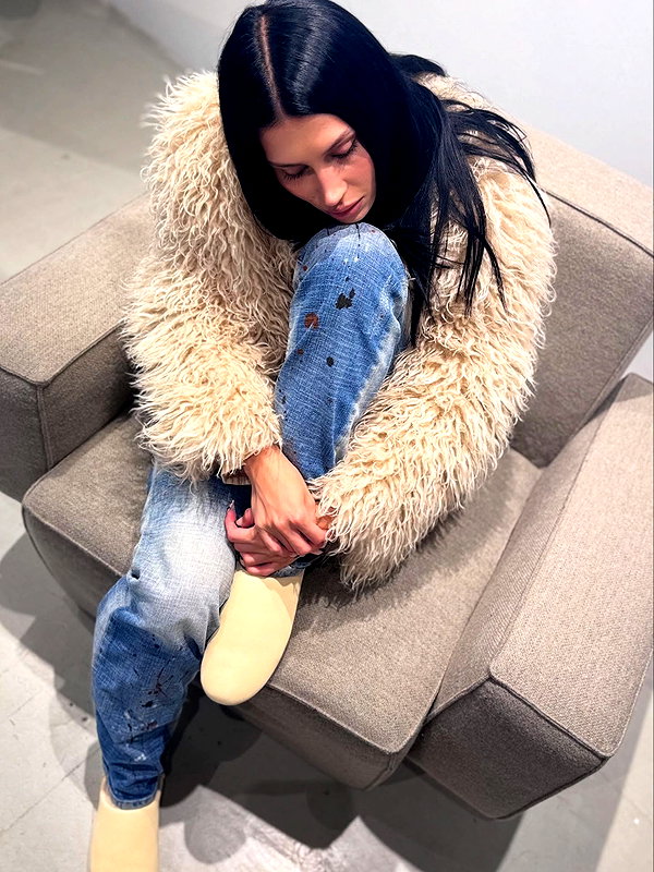 karolinaawasik instagram image archive image