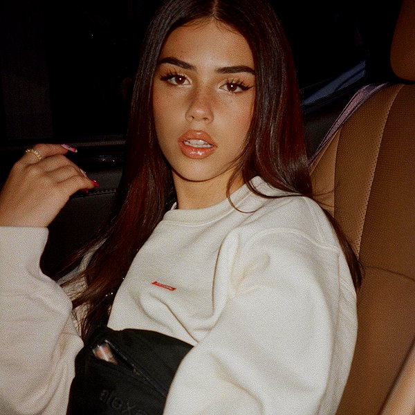 leahhalton instagram image archive image