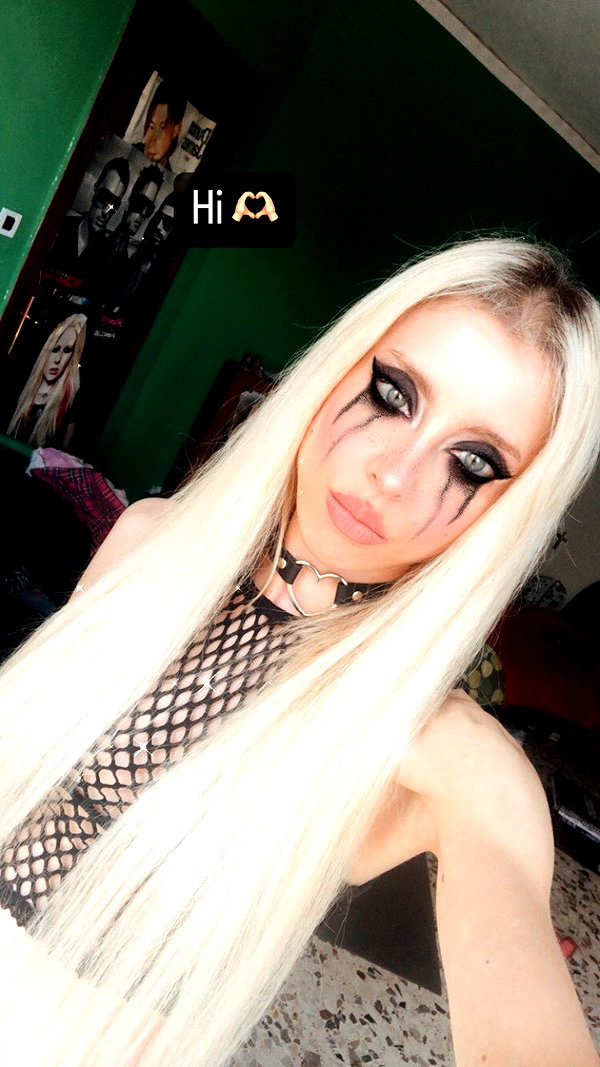 roxiechelon2 archive image