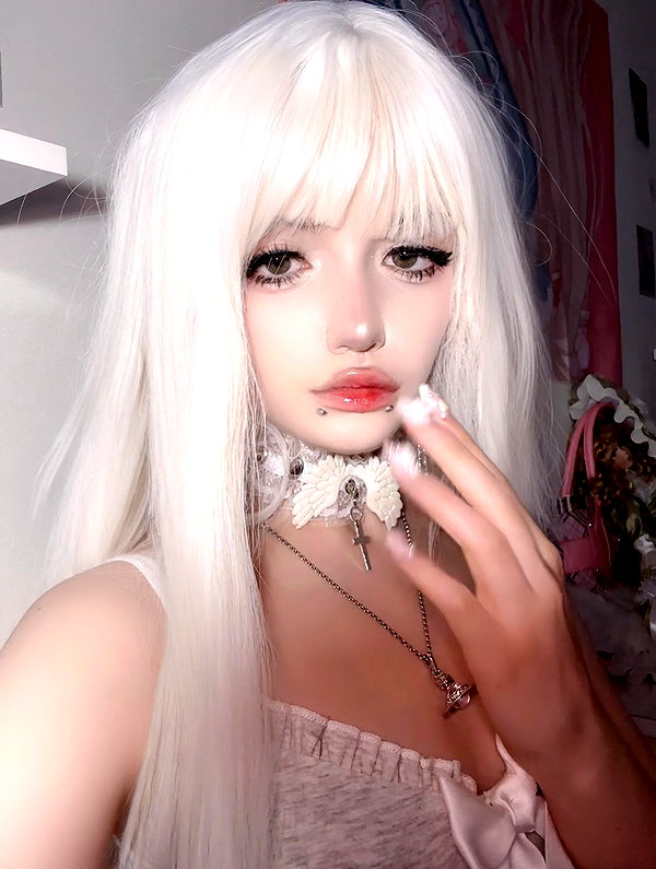 mie.llune instagram image archive image