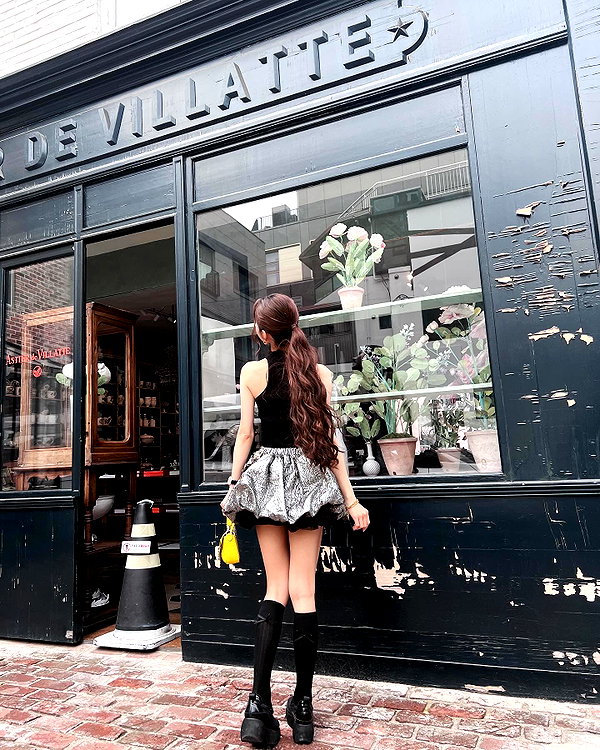 dear.zia instagram image archive image