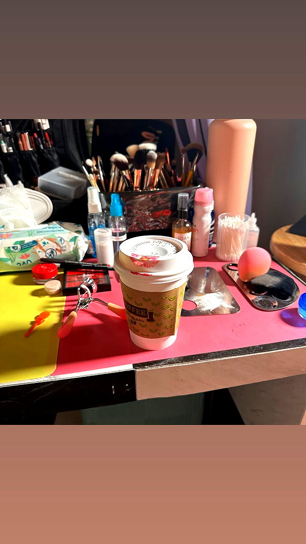leonanaomii instagram image archive image