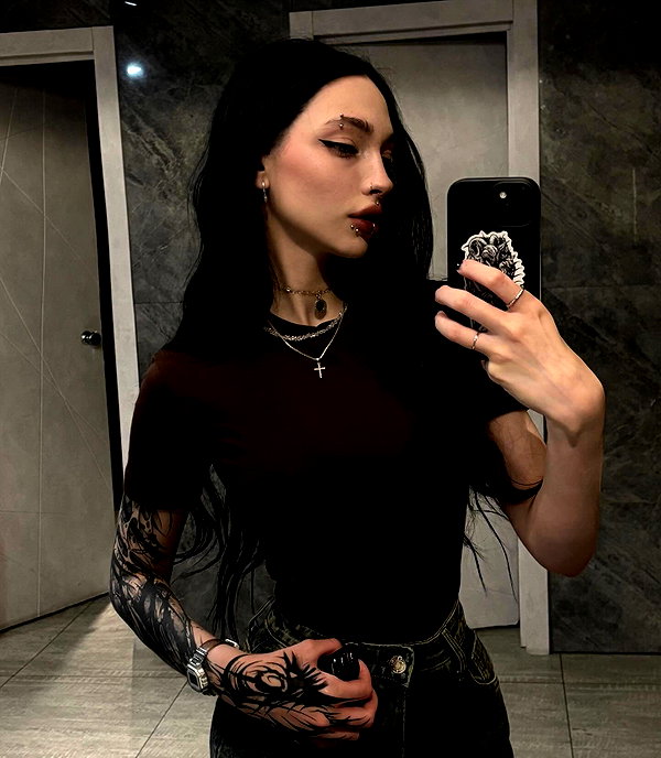 kriskaik instagram image archive image