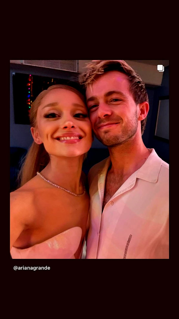 arianagrande instagram image archive image