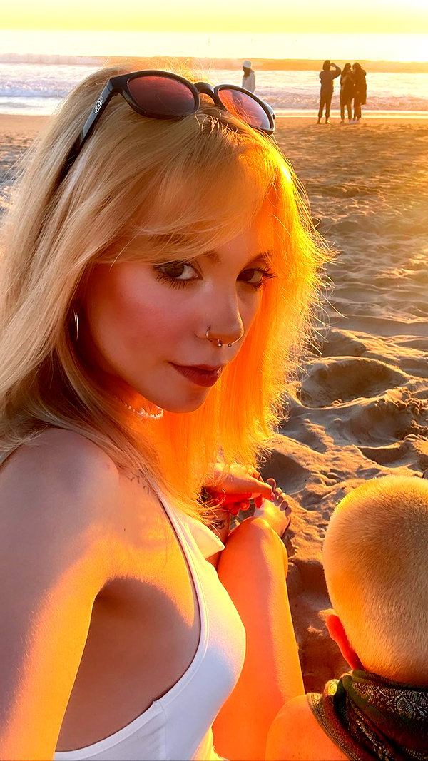 haileylayfield instagram image archive image