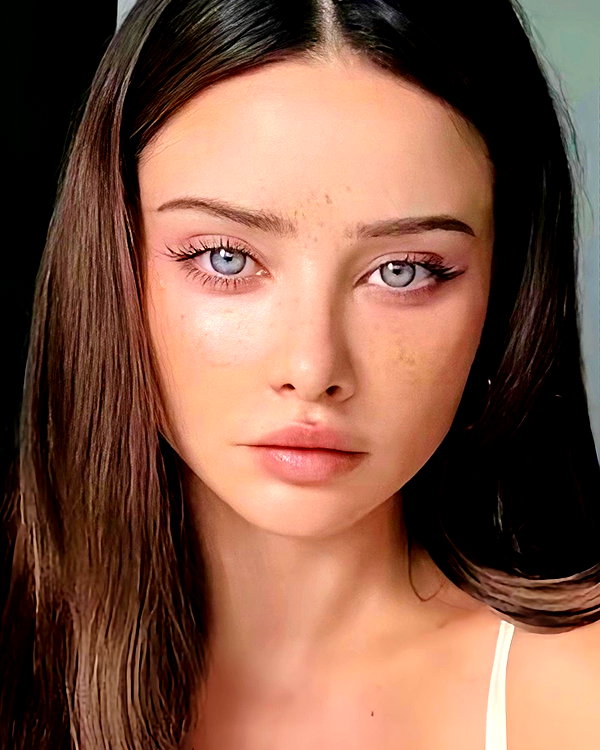 baddiesessence instagram image archive image