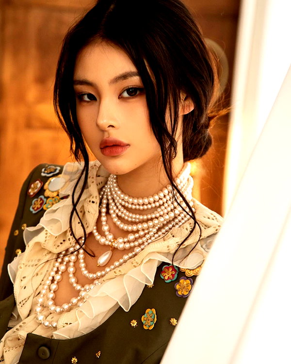 ll.lu1s instagram image archive image