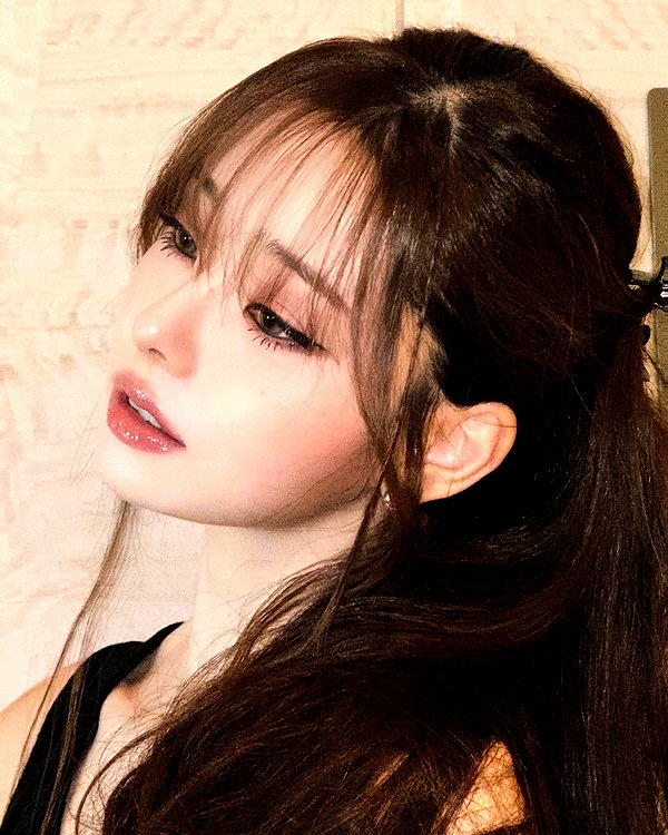 dear.zia instagram image archive image
