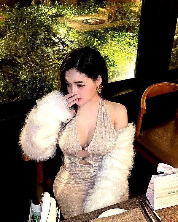 lyhythuedoxinh instagram image archive image