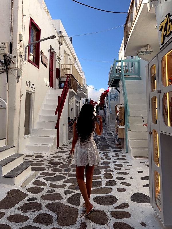 zoeliss instagram image archive image