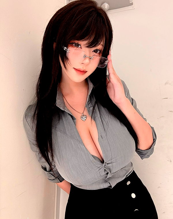 Archived image from @takomayuyi on Instagram