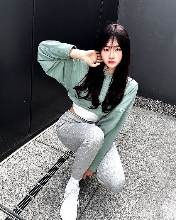 lai_931201 instagram image archive image