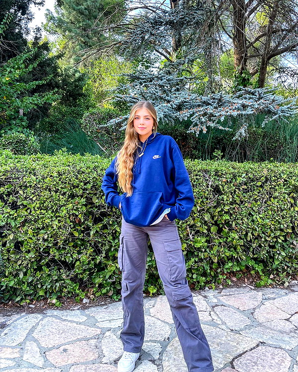mishel_d_ instagram image archive image