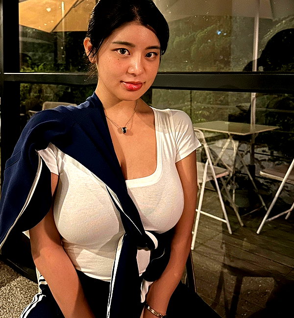 ro_bbin123 instagram image archive image