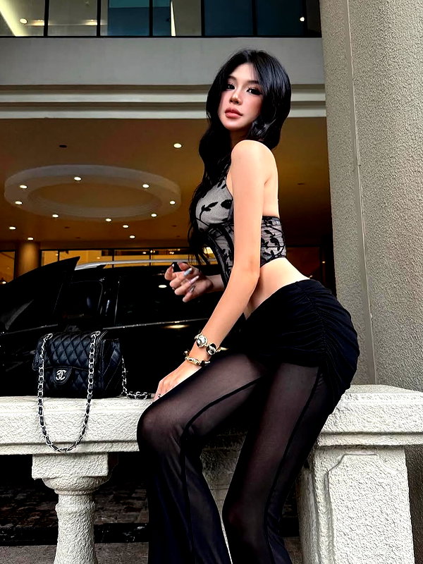 lyhythuedoxinh instagram image archive image