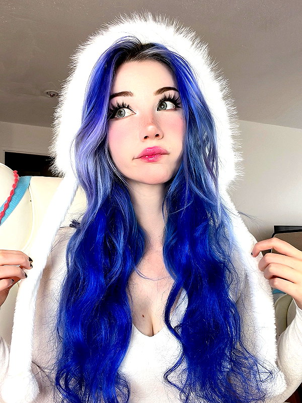 danielle.mercedie instagram image archive image