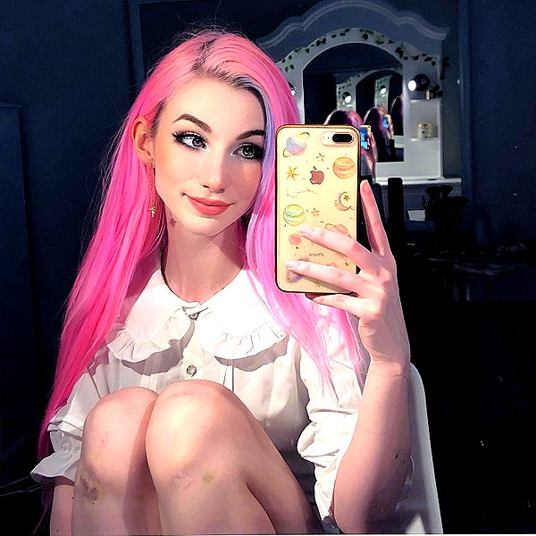 danielle.mercedie instagram image archive image