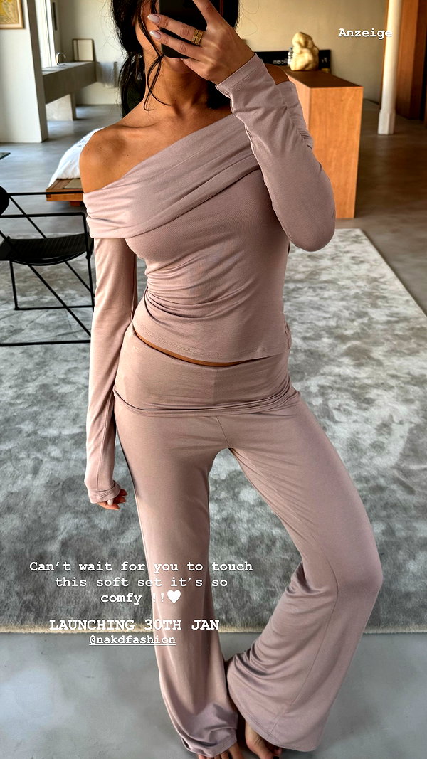 zoeliss instagram image archive image