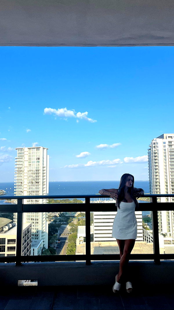 isabella.lauren instagram image archive image