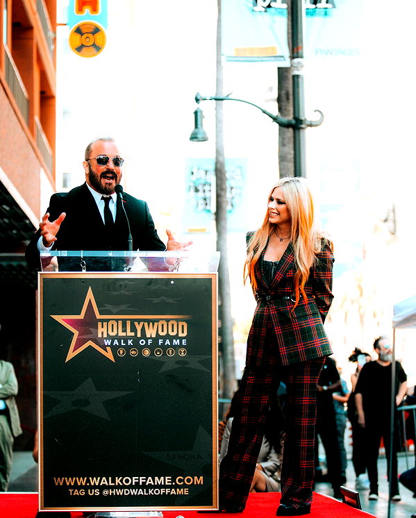 avrillavigne instagram image archive image