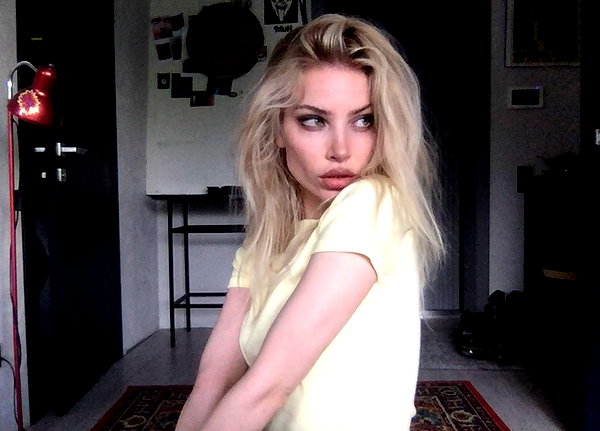 anya4everr instagram image archive image