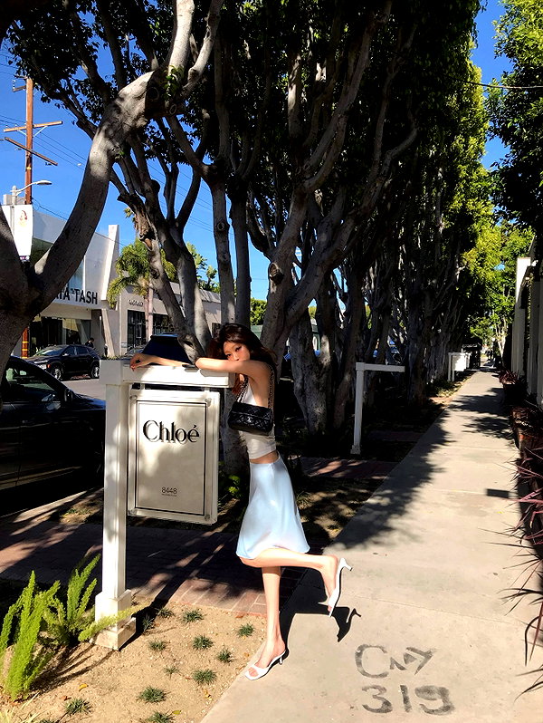 daxbin instagram image archive image