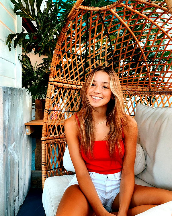 sadieemckennaa instagram image archive image