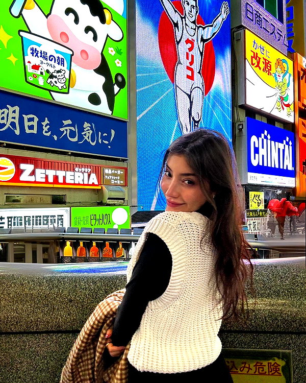 ruth_chavarri instagram image archive image