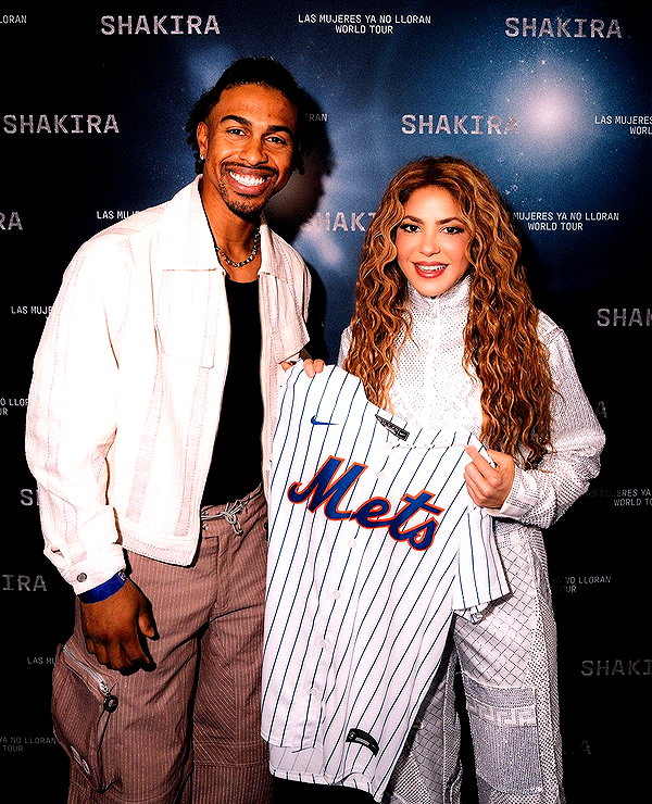 shakira instagram image archive image