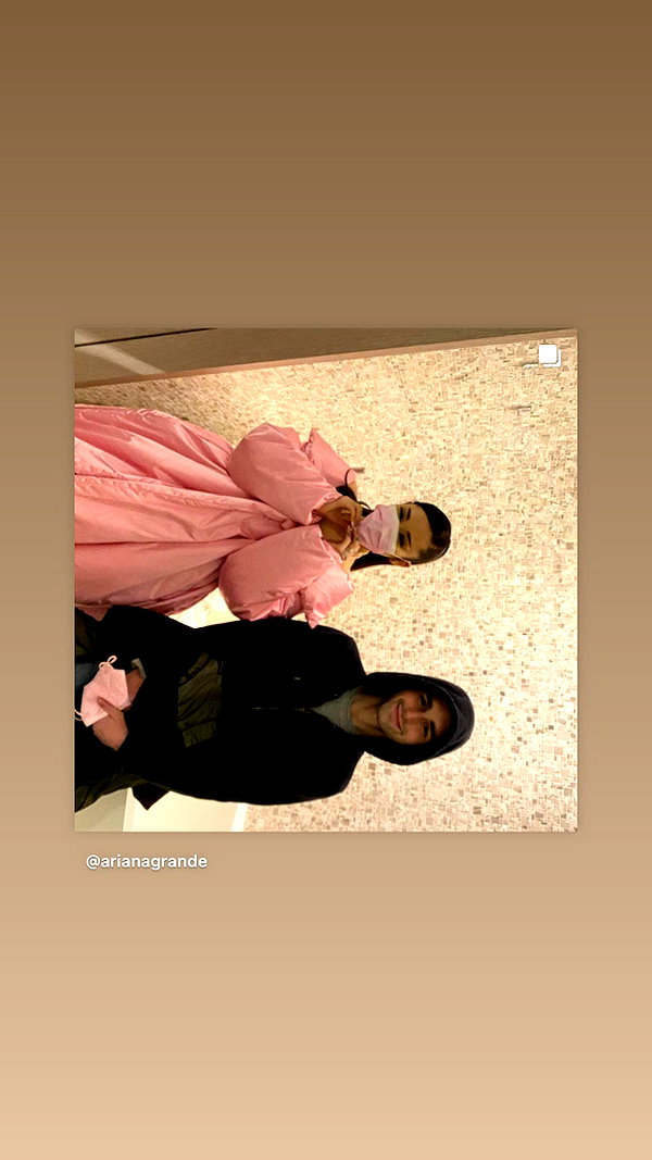 arianagrande instagram image archive image