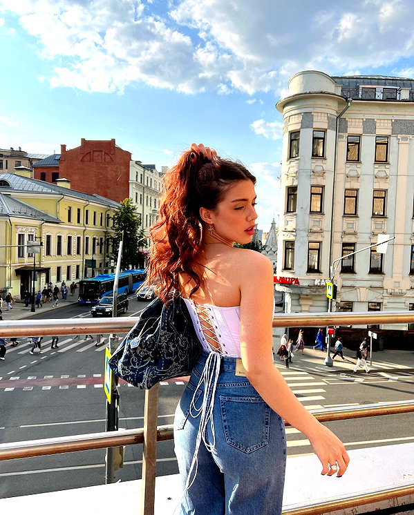 anna.utka22 instagram image archive image