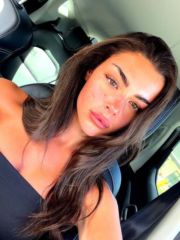 oliviaphillipps instagram image archive image