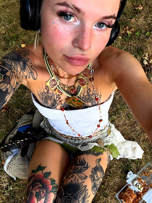 charley.chambers instagram image archive image