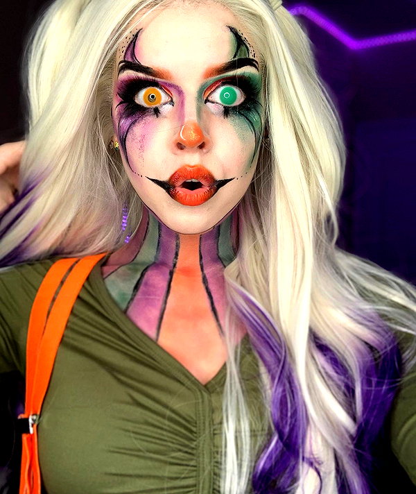 yeahimcaroline instagram image archive image