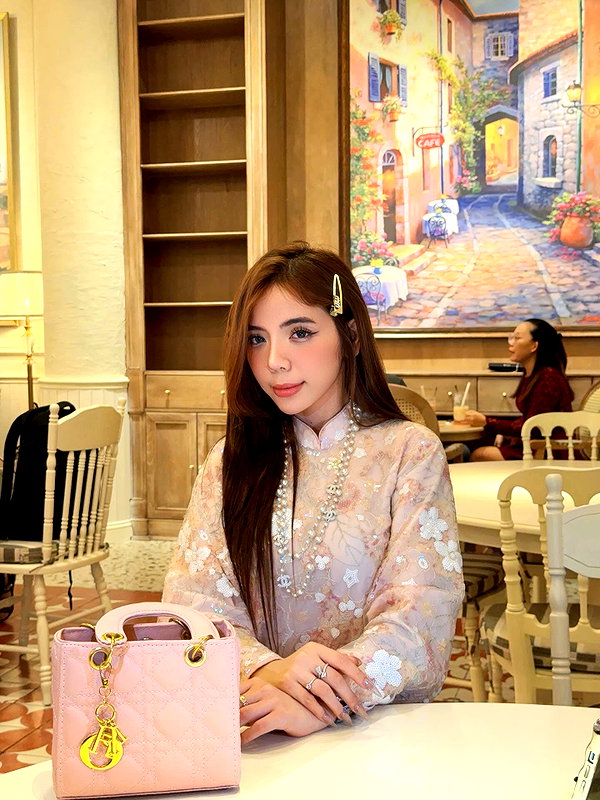 lyhythuedoxinh instagram image archive image
