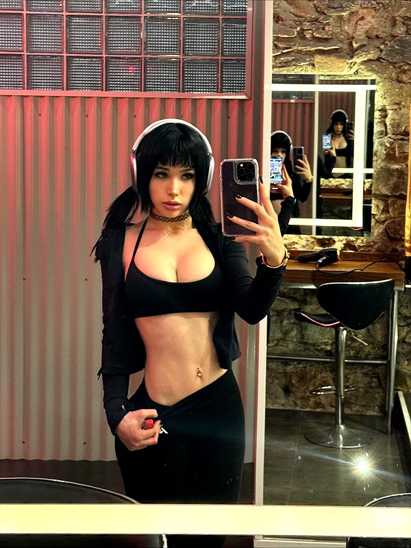 nicoleponyxo instagram image archive image