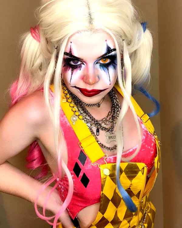 yeahimcaroline instagram image archive image