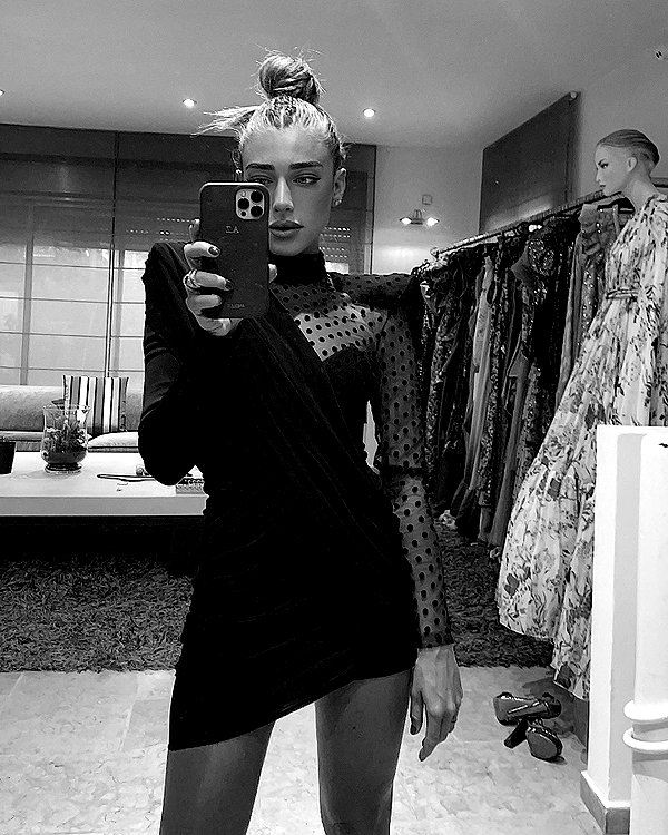 annezivi instagram image archive image
