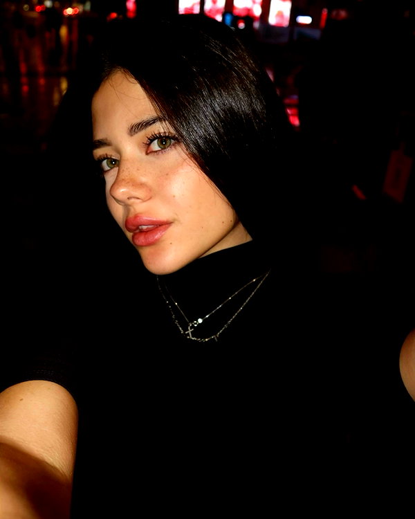 vanessa.rhd instagram image archive image