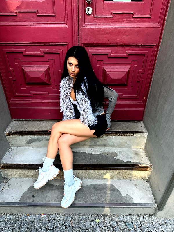 karolinaawasik instagram image archive image