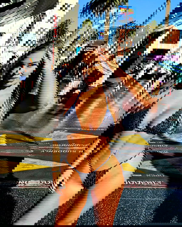 itshayleydavies itshayleydavies archive image