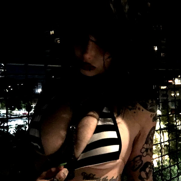 zommmbri zommmbri archive image