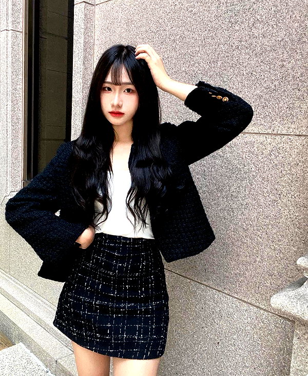 lai_931201 instagram image archive image
