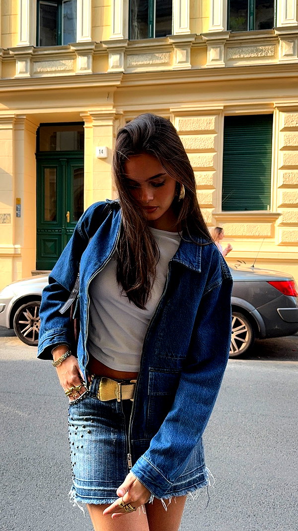 emmaaurora instagram image archive image