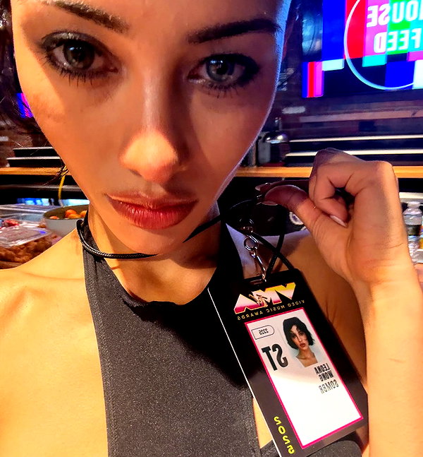 leonanaomii instagram image archive image