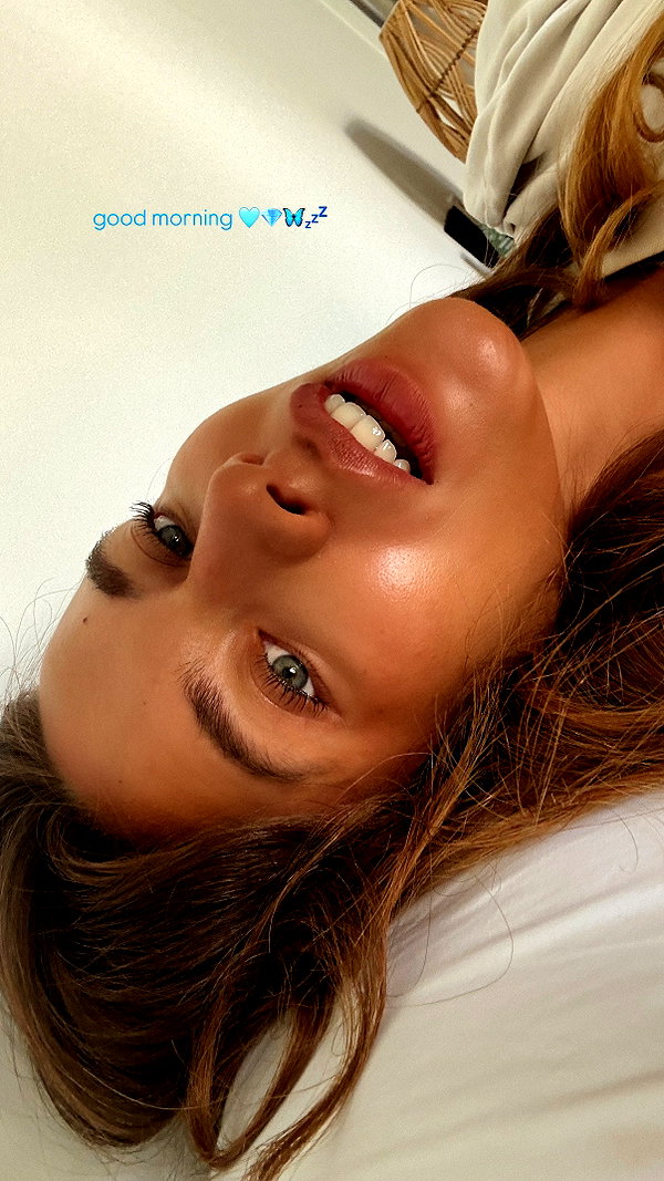 pia__kim instagram image archive image