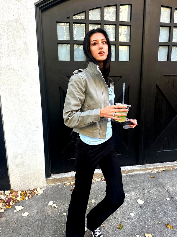 reneeebeller instagram image archive image