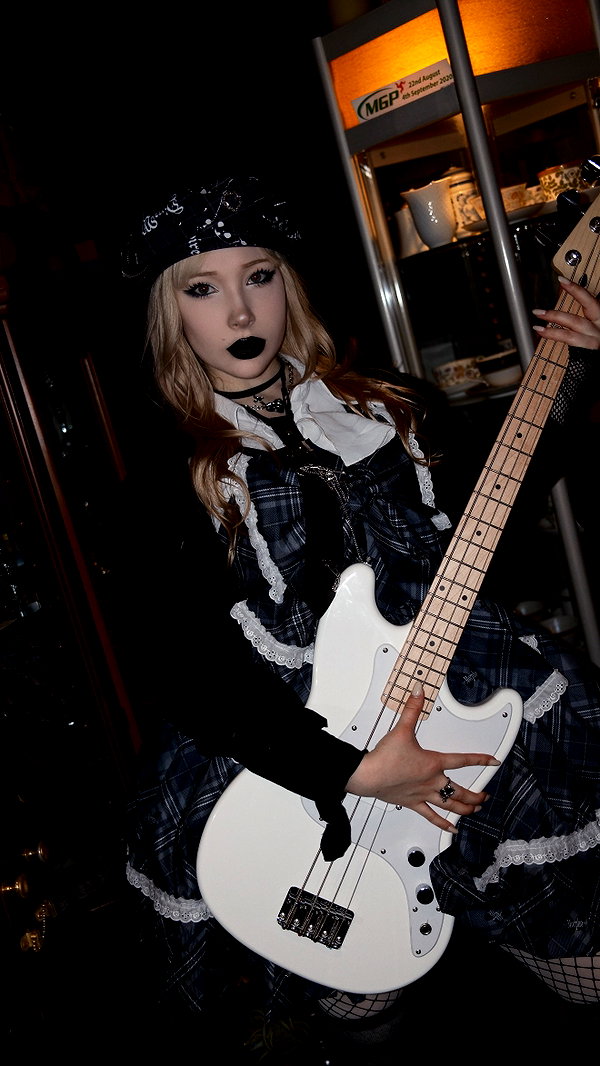 alina_thedoll instagram image archive image